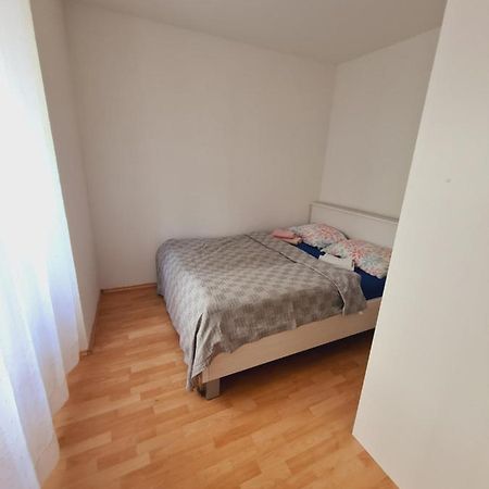 Apartmani Luka ซริกเวนิซา ภายนอก รูปภาพ