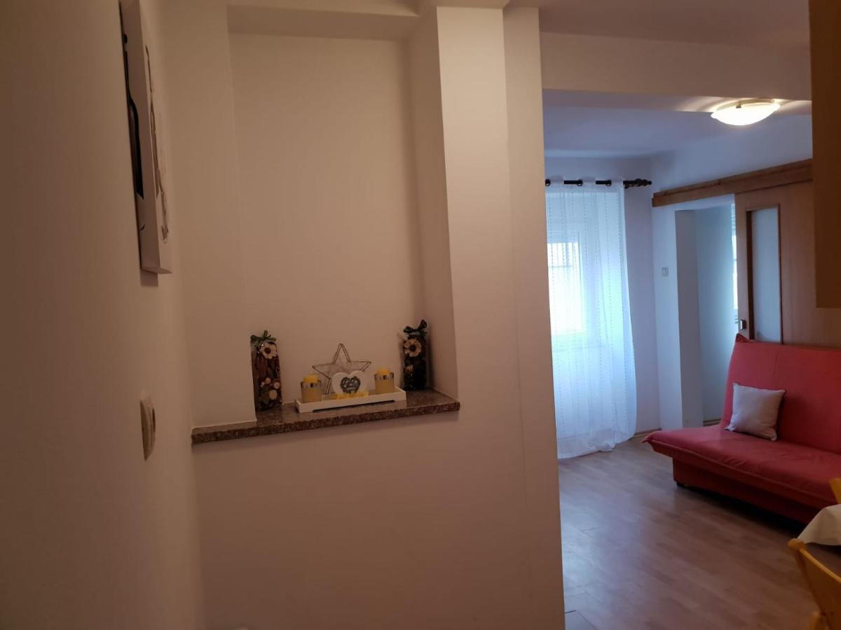 Apartmani Luka ซริกเวนิซา ภายนอก รูปภาพ