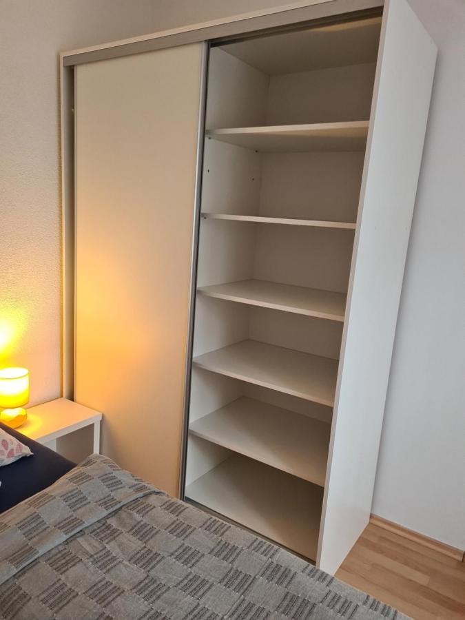 Apartmani Luka ซริกเวนิซา ภายนอก รูปภาพ